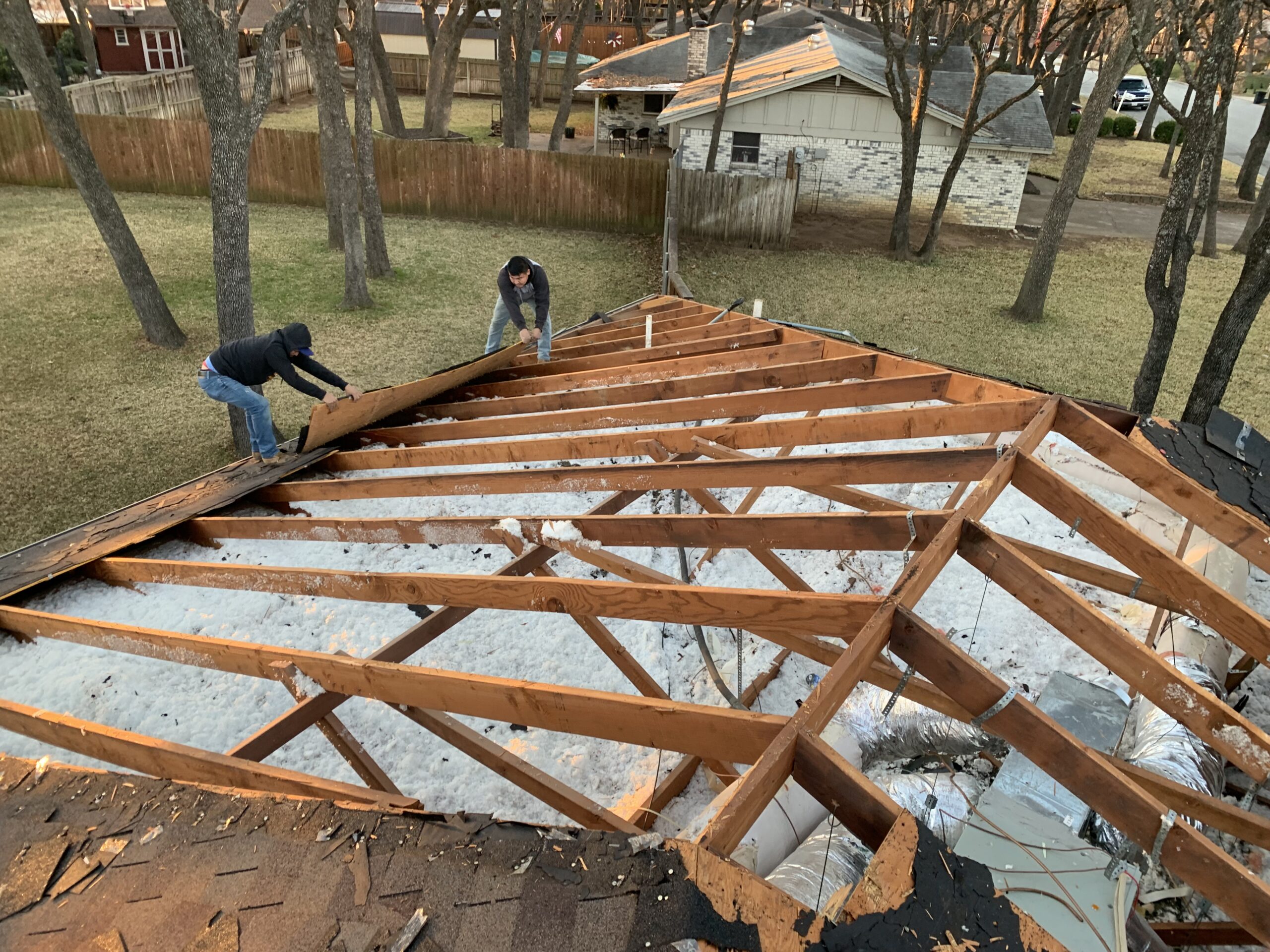 High-end roofing company in West Lake Hills, TX for hillside homes