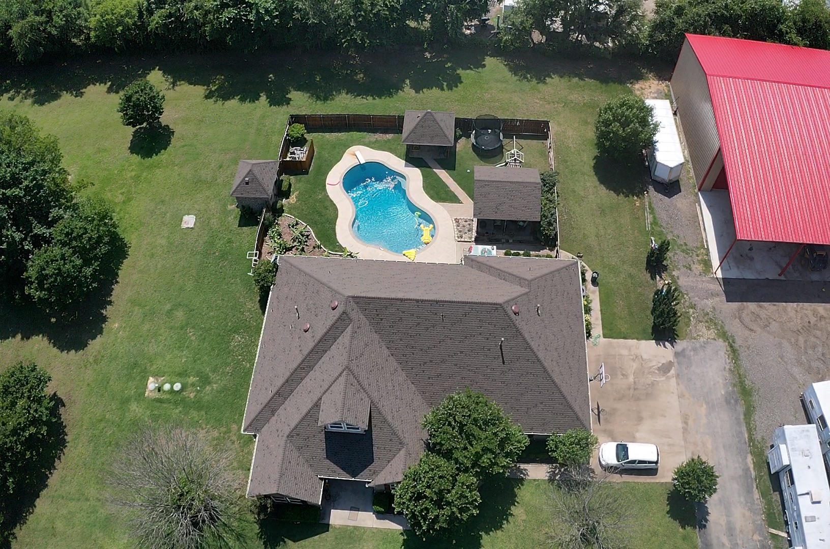 Local roofing company in Cedar Park, TX replacing storm-damaged roof